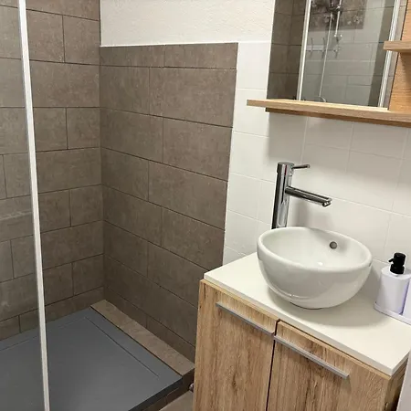 Centre Golfe Juan Et Transports A Pied, 5 Min Cannes Appartamento *